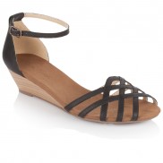Rare Earth Georgia Sandals